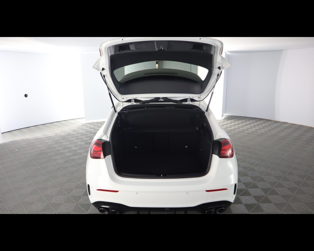 MERCEDES-BENZ CLA SSE  A AMG 45 S AMG 4matic - 19