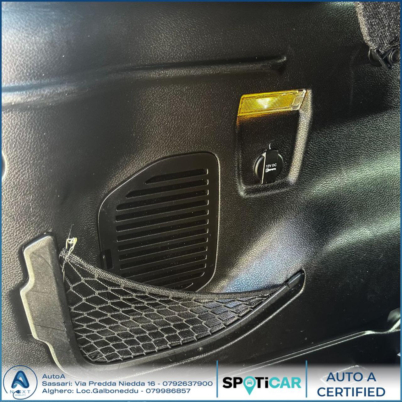 JEEP Renegade 1.4 MultiAir Limited - 11