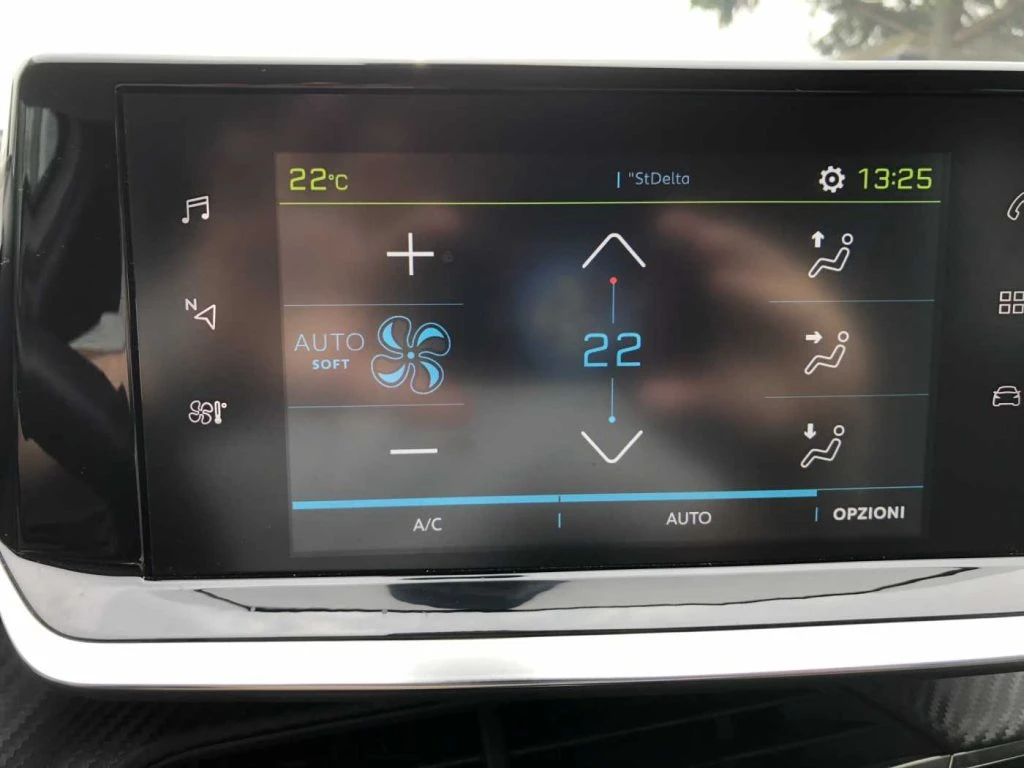 PEUGEOT 208 motore elettrico 136 CV 5 porte Allure Pack - 13