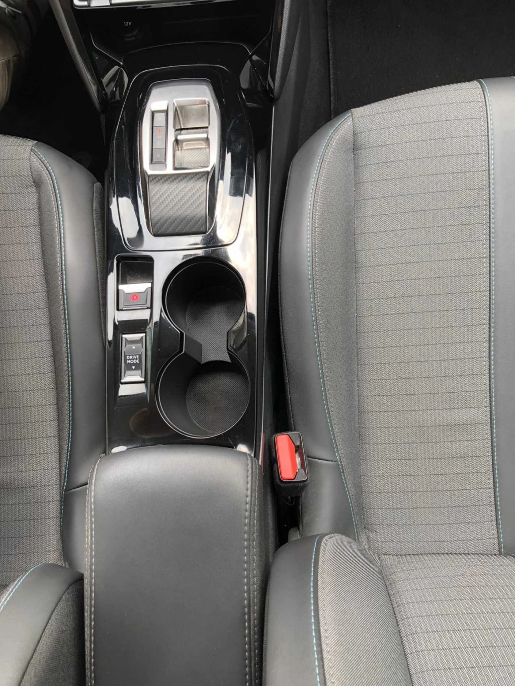 PEUGEOT 208 motore elettrico 136 CV 5 porte Allure Pack - 16