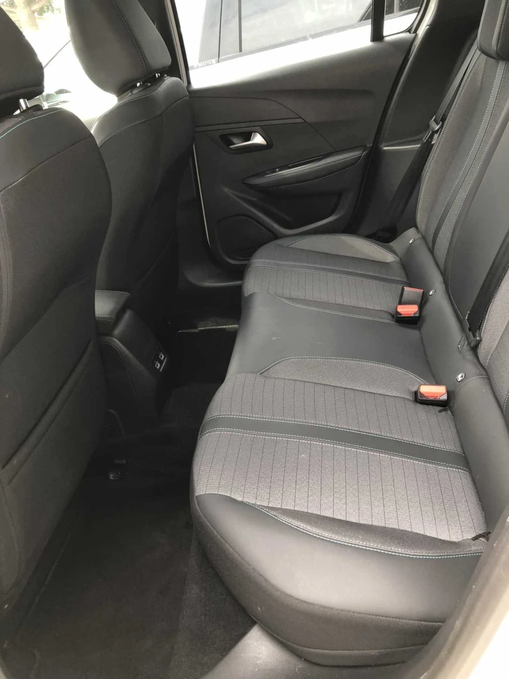 PEUGEOT 208 motore elettrico 136 CV 5 porte Allure Pack - 17