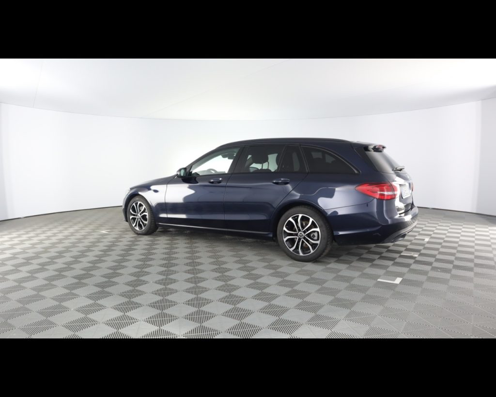 MERCEDES-BENZ CLA sse C SW 220 d Premium auto - 11