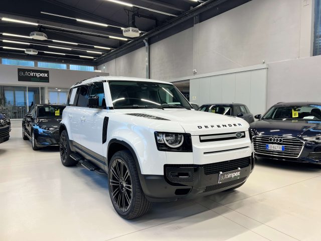 LAND ROVER Defender Bianco pastello