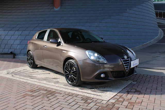 ALFA ROMEO Giulietta Marrone metallizzato