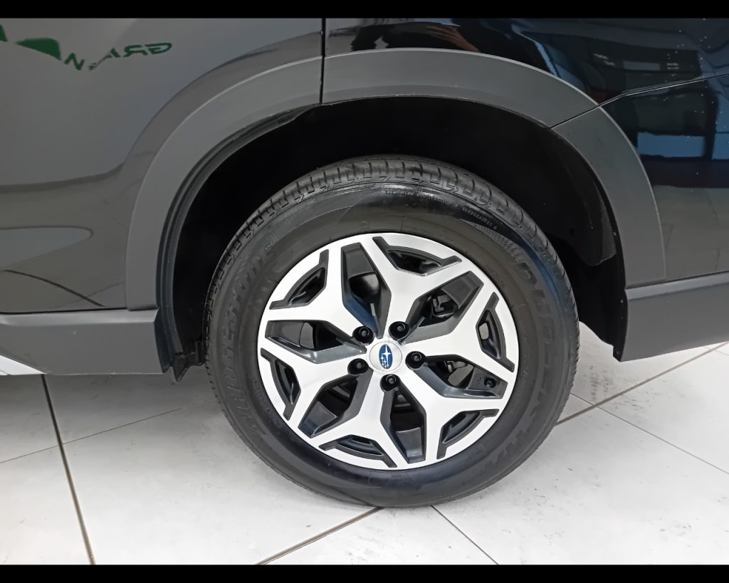 SUBARU Forester V -  2.0i e-boxer Style lineartronic - 9