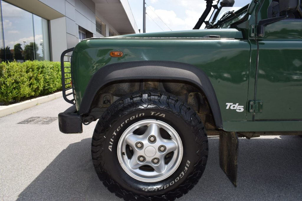 LAND ROVER Defender Defender 90 2.5 Td5 cat UNICO PROPRIETARIO ASI - 17