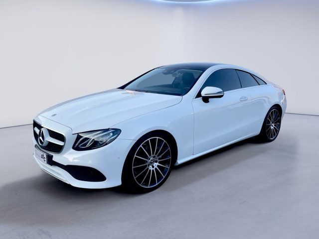 MERCEDES-BENZ E 220 Bianco pastello