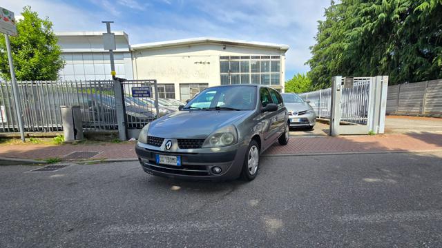 RENAULT Clio Grigio metallizzato