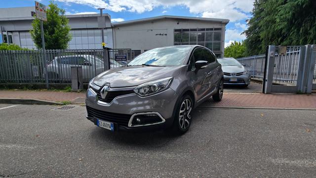 RENAULT Captur Argento metallizzato