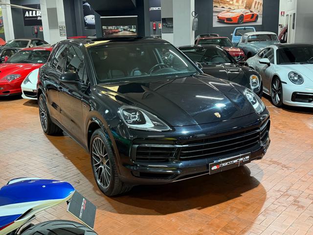 PORSCHE Cayenne Nero metallizzato