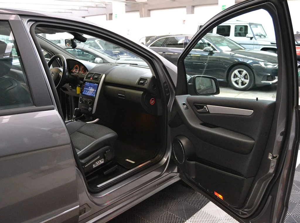 MERCEDES-BENZ A 180 AUTOMATIC Avantgarde Pelle-Pdc-Km 51.000 - 4