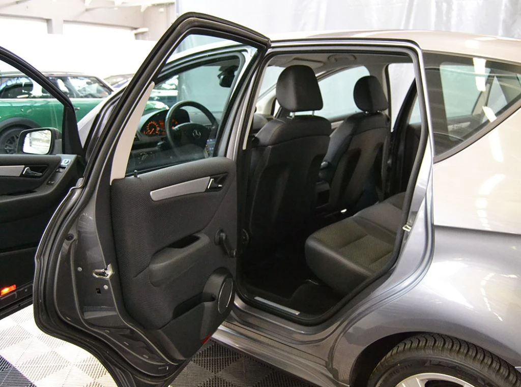 MERCEDES-BENZ A 180 AUTOMATIC Avantgarde Pelle-Pdc-Km 51.000 - 3