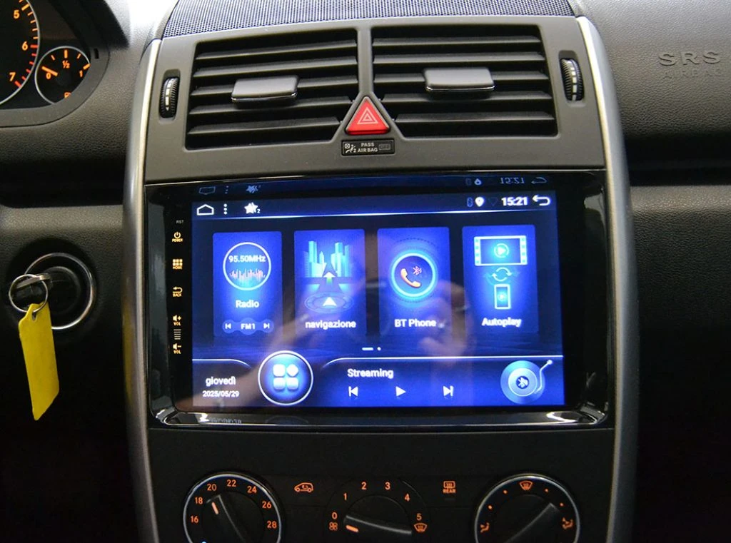 MERCEDES-BENZ A 180 AUTOMATIC Avantgarde Pelle-Pdc-Km 51.000 - 7