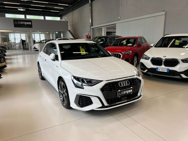 AUDI A3 Argento pastello