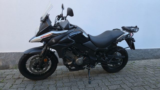 SUZUKI V-Strom 650 Nero pastello
