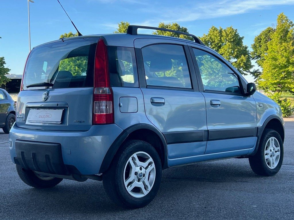 http://graphics.gestionaleauto.com/gonline_graphics/22402499_O_683aaa4376533.jpg