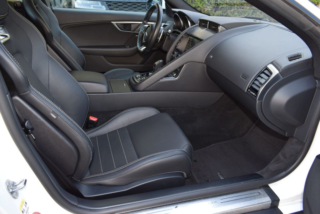 JAGUAR F-Type 2.0 aut. Coupé R-Dynamic - 17