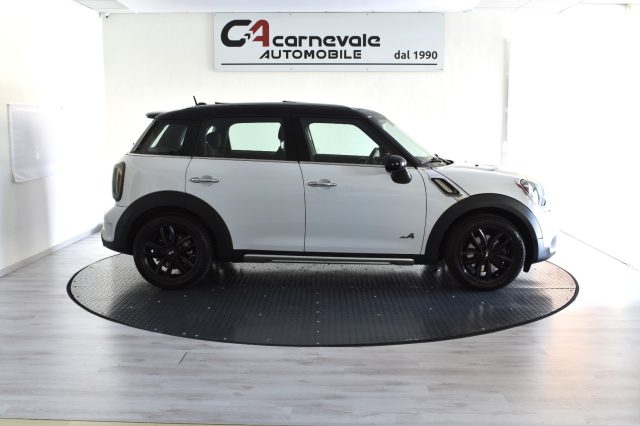 MINI Cooper S Bianco pastello