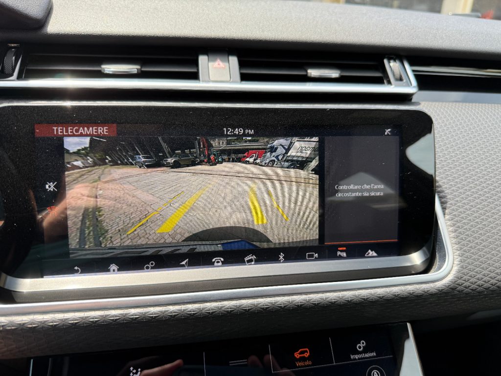 LAND ROVER Range Rover Velar 2.0D I4 240 CV R-Dynamic HSE - 17