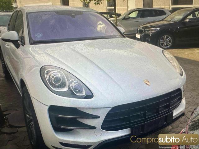 PORSCHE Macan White pastel