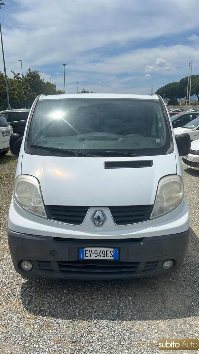 RENAULT Trafic Bianco pastello