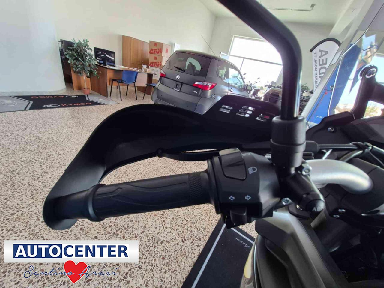 VOGE VALICO 300 RALLY - 12