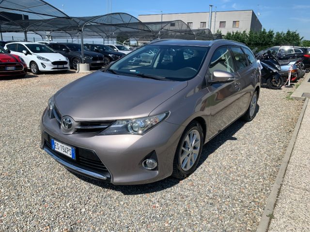 TOYOTA Auris Touring Sports Bronzo metallizzato