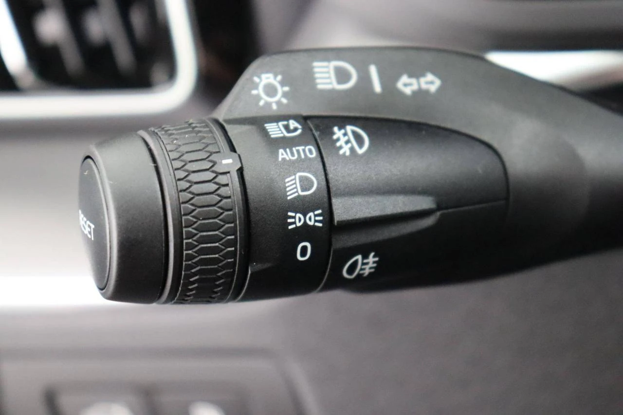 VOLVO XC60 T6 Plug-in hybrid AWD automatico Core - Bright! - 12
