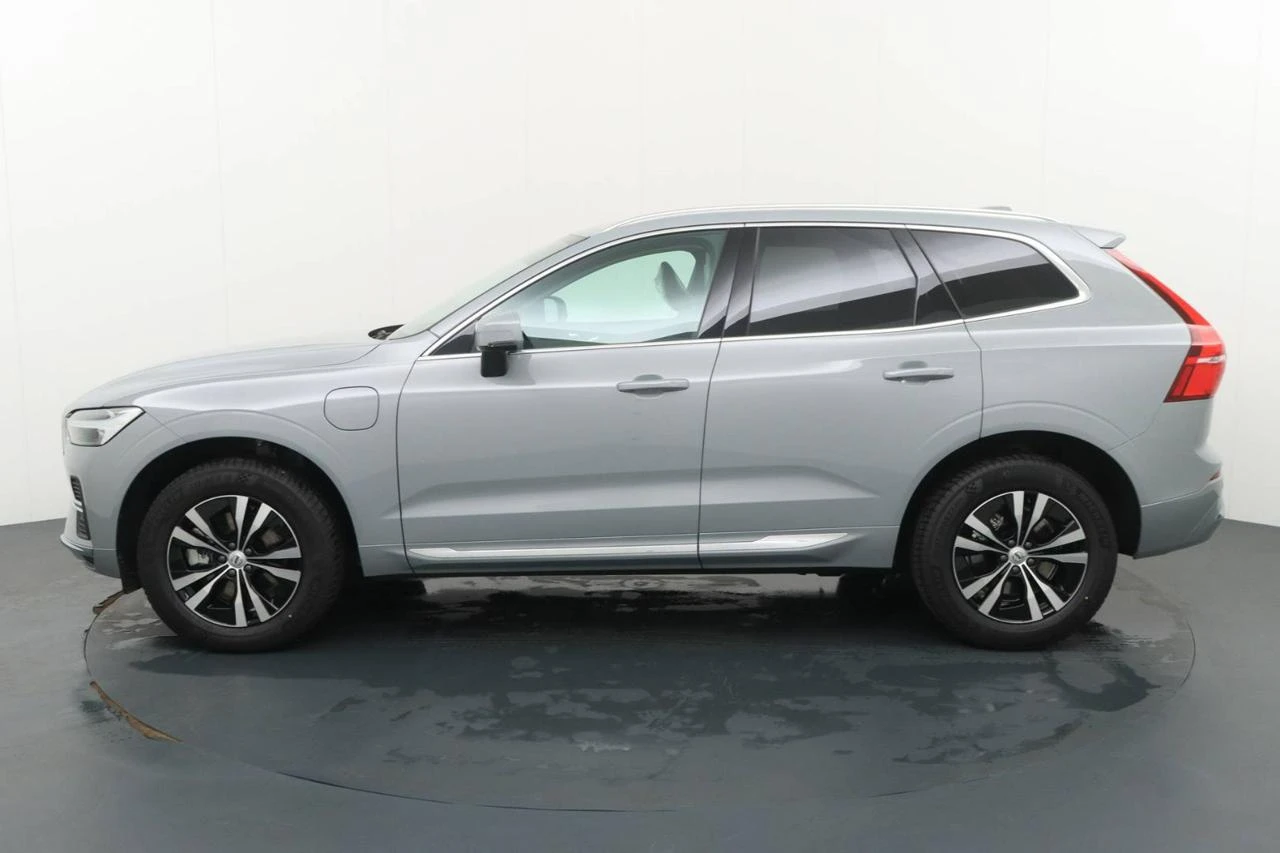 VOLVO XC60 T6 Plug-in hybrid AWD automatico Core - Bright! - 7