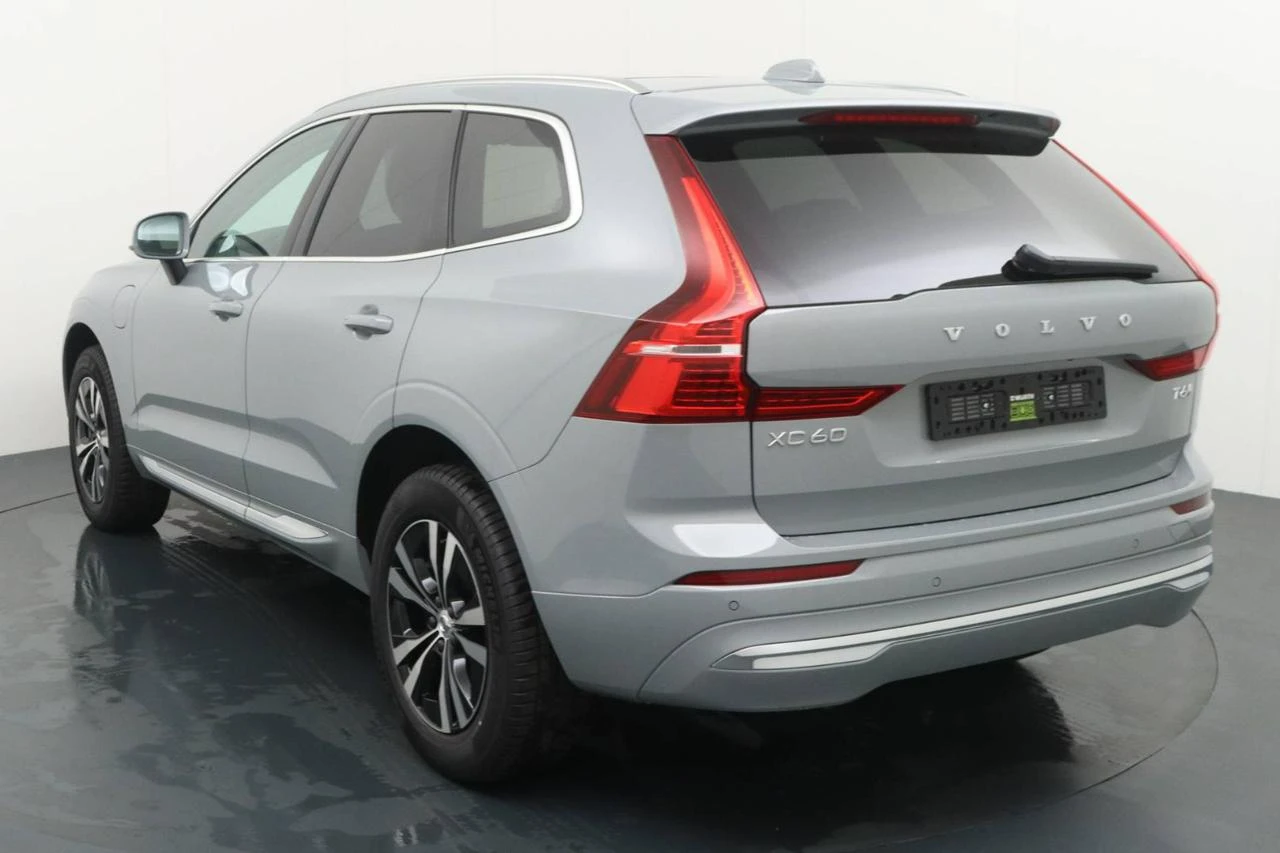 VOLVO XC60 T6 Plug-in hybrid AWD automatico Core - Bright! - 6