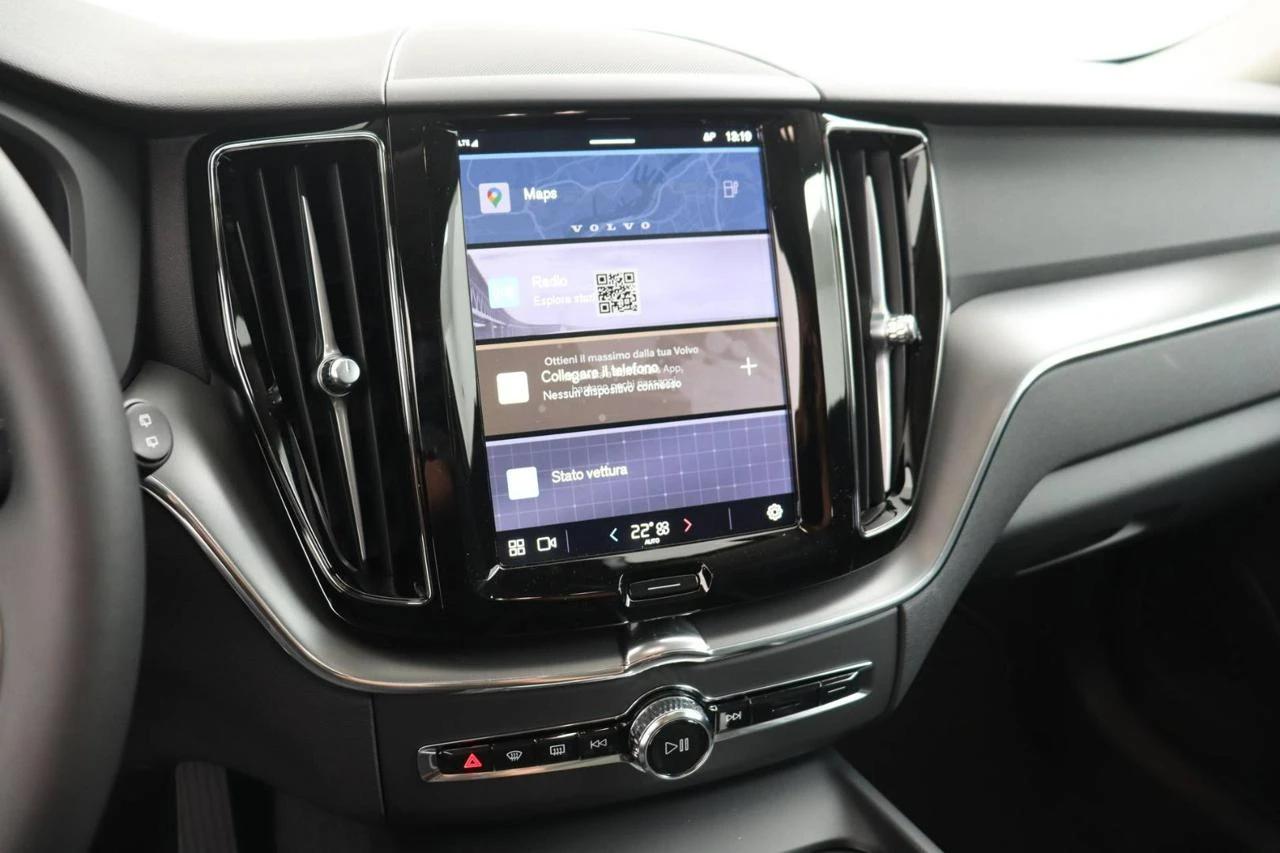 VOLVO XC60 T6 Plug-in hybrid AWD automatico Core - Bright! - 15