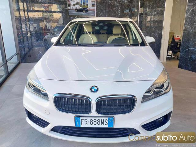 BMW 216 Bianco pastello