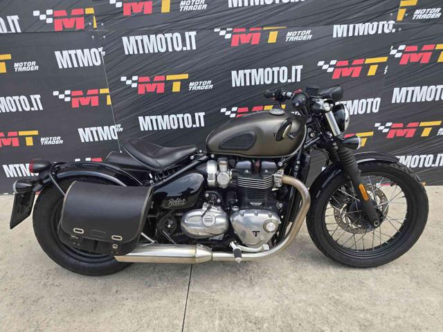 TRIUMPH Bonneville Bobber Grigio pastello