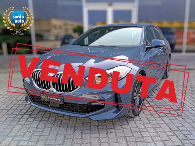 BMW 118 Grigio pastello