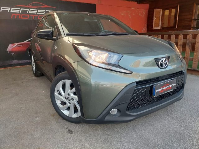 TOYOTA Aygo X Verde metallizzato