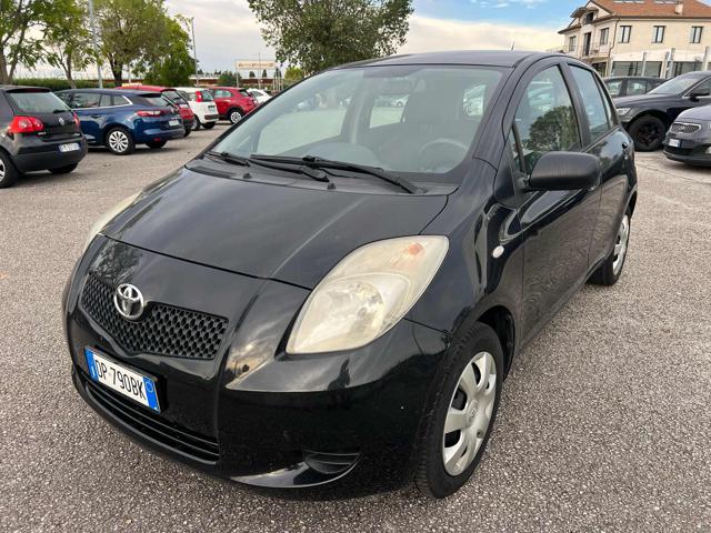 TOYOTA Yaris Nero metallizzato