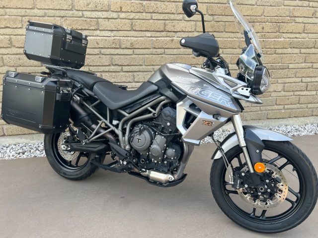 TRIUMPH Tiger 800 XRt Argento pastello