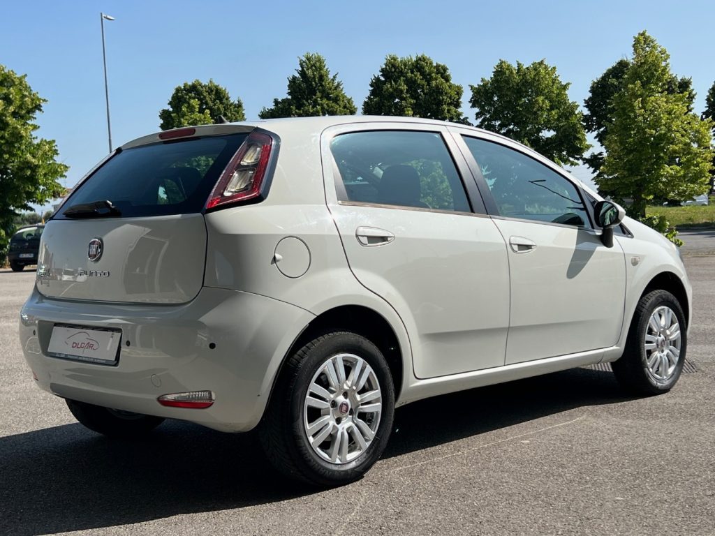 http://graphics.gestionaleauto.com/gonline_graphics/22427623_O_6843f1ca987e8.jpg