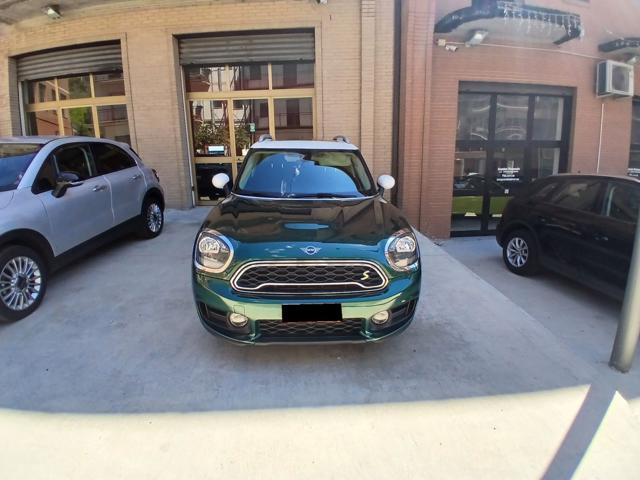 MINI Countryman Verde metallizzato