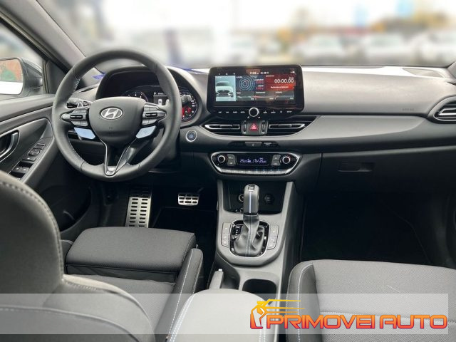 HYUNDAI i30 Bianco pastello