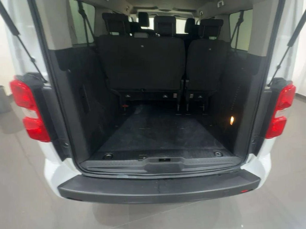 PEUGEOT Traveller Traveller 1.5 BlueHDi Business 120CV 9 Posti - 13
