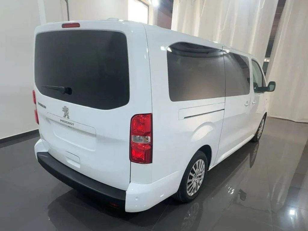 PEUGEOT Traveller Traveller 1.5 BlueHDi Business 120CV 9 Posti - 16