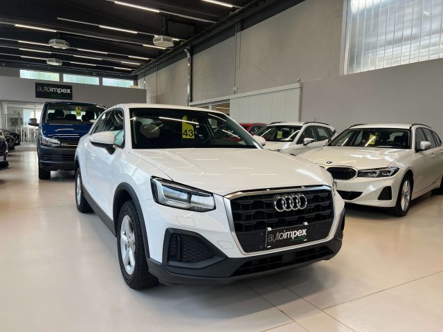 AUDI Q2 Bianco pastello