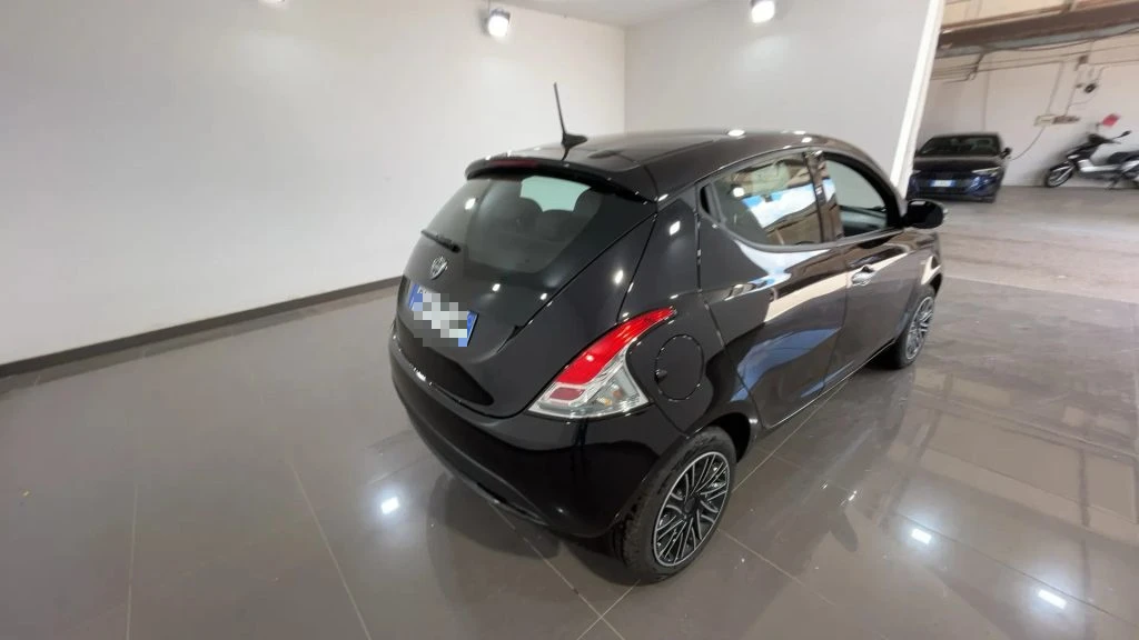 LANCIA Ypsilon 1.0 FireFly 5 porte S&S Hybrid Oro #Clima.Auto - 3