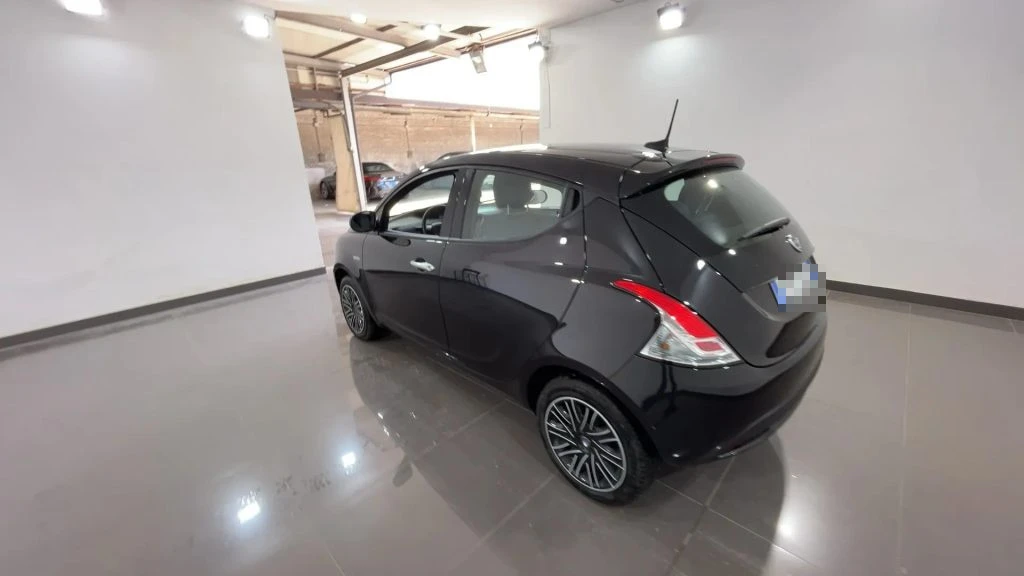 LANCIA Ypsilon 1.0 FireFly 5 porte S&S Hybrid Oro #Clima.Auto - 5