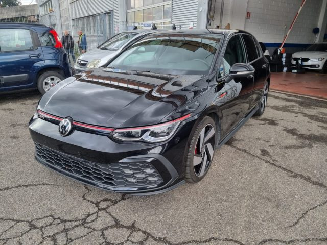 VOLKSWAGEN Golf Nero pastello