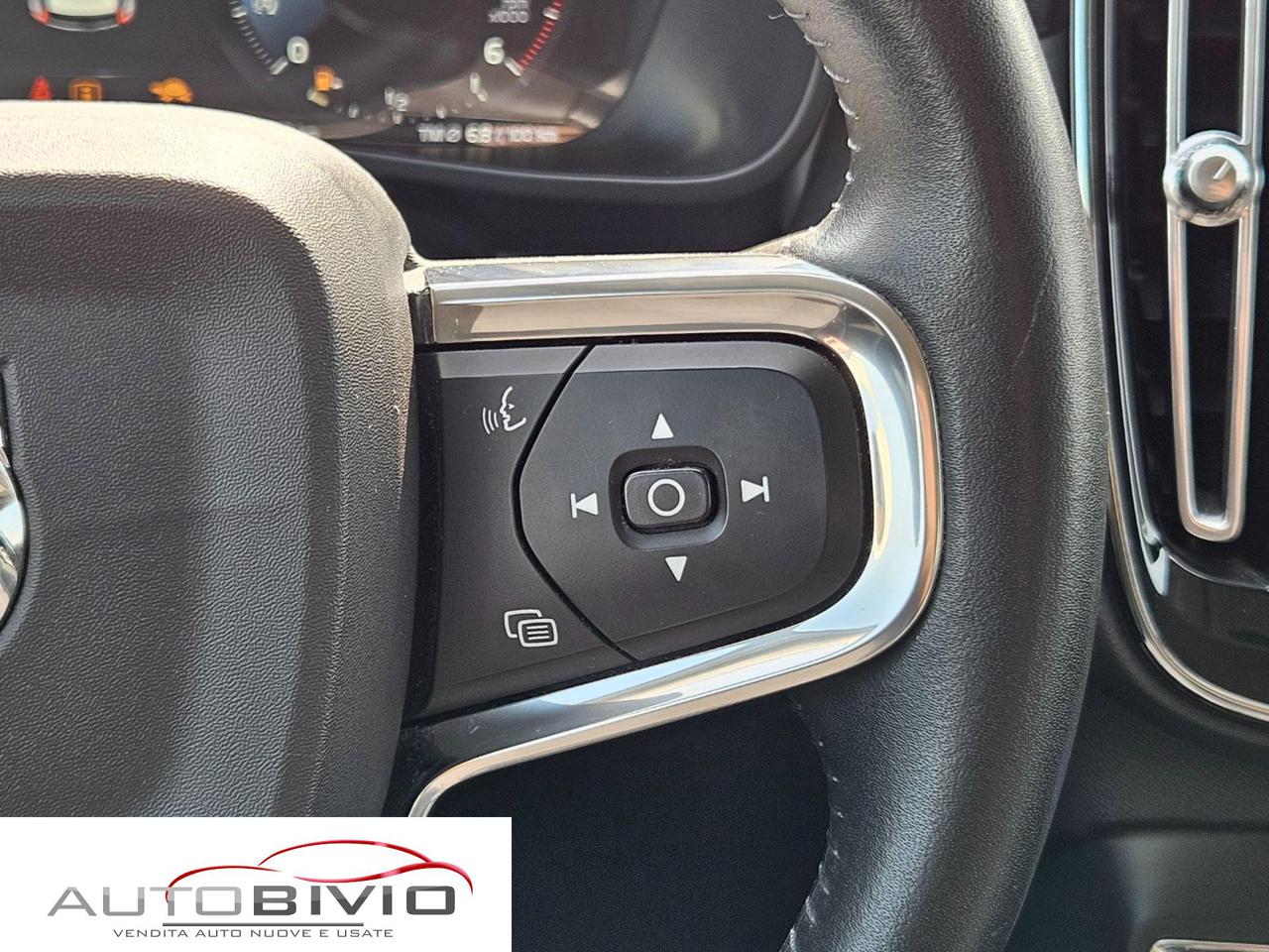 VOLVO XC40 D3 Geartronic Momentum BLACKFRIDAY - 27