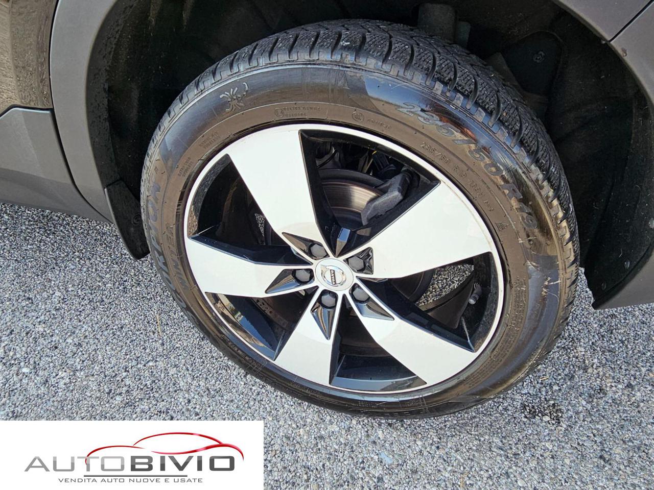 VOLVO XC40 D3 Geartronic Momentum BLACKFRIDAY - 16