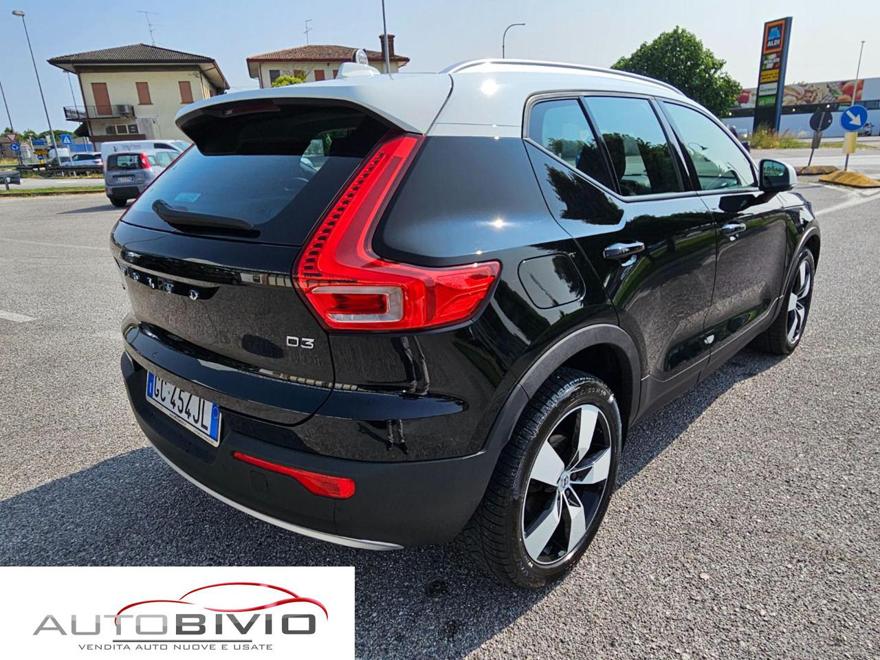 VOLVO XC40 D3 Geartronic Momentum BLACKFRIDAY - 6