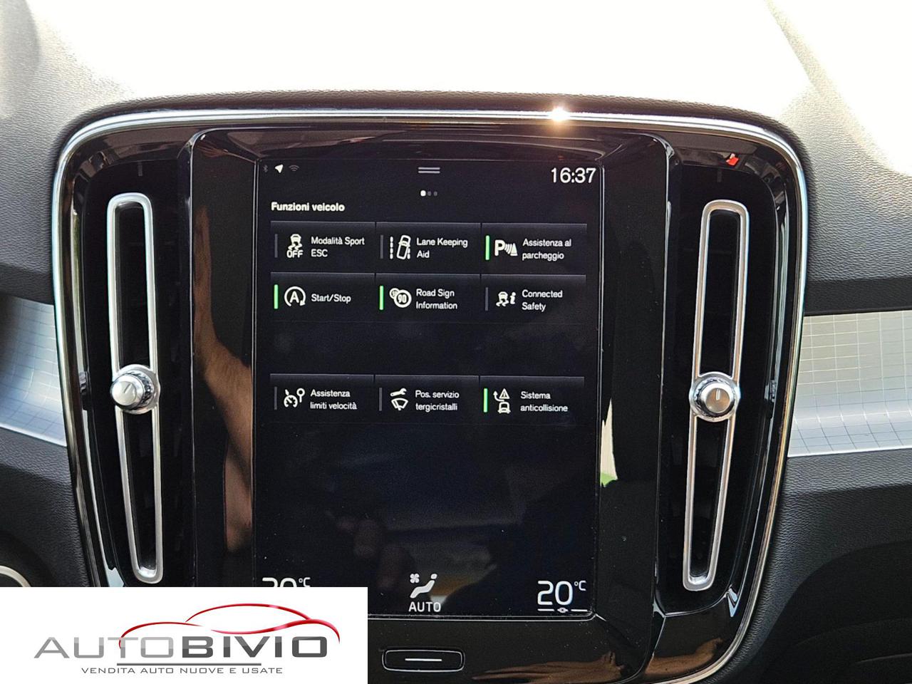 VOLVO XC40 D3 Geartronic Momentum BLACKFRIDAY - 15